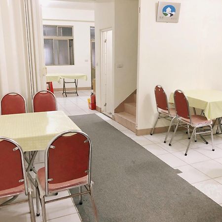 Chia Yun Homestay Luodong Extérieur photo
