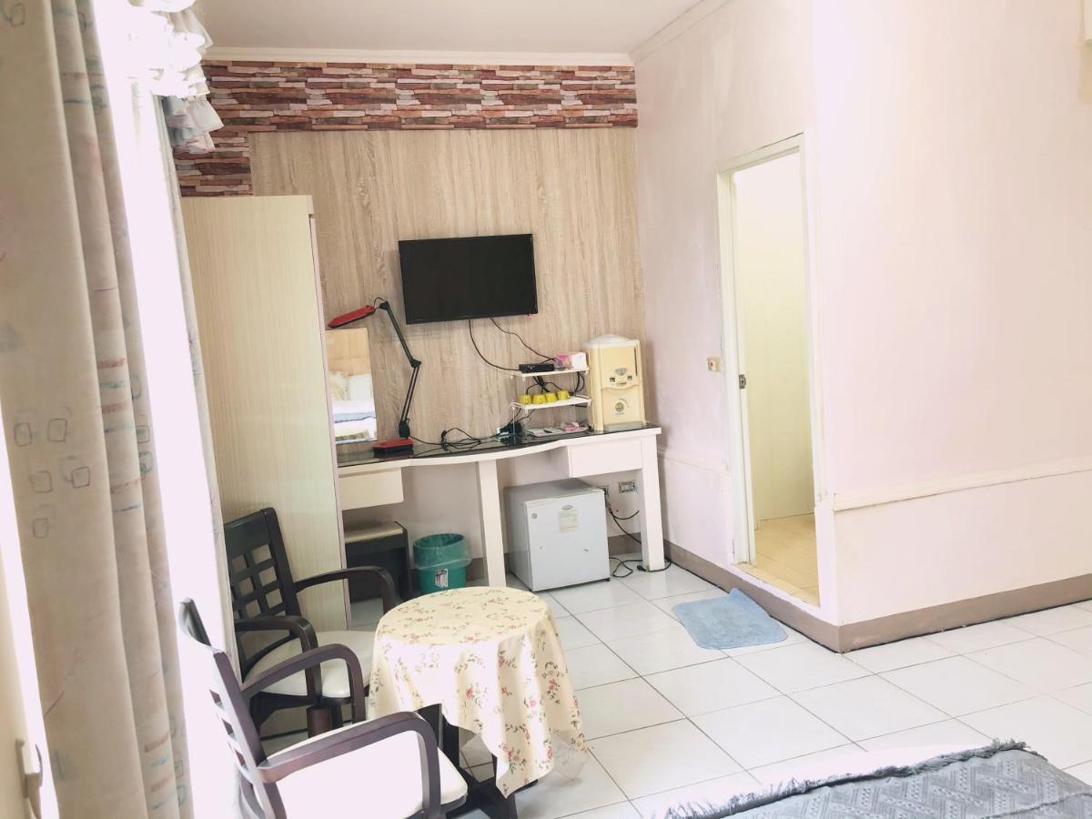 Chia Yun Homestay Luodong Extérieur photo