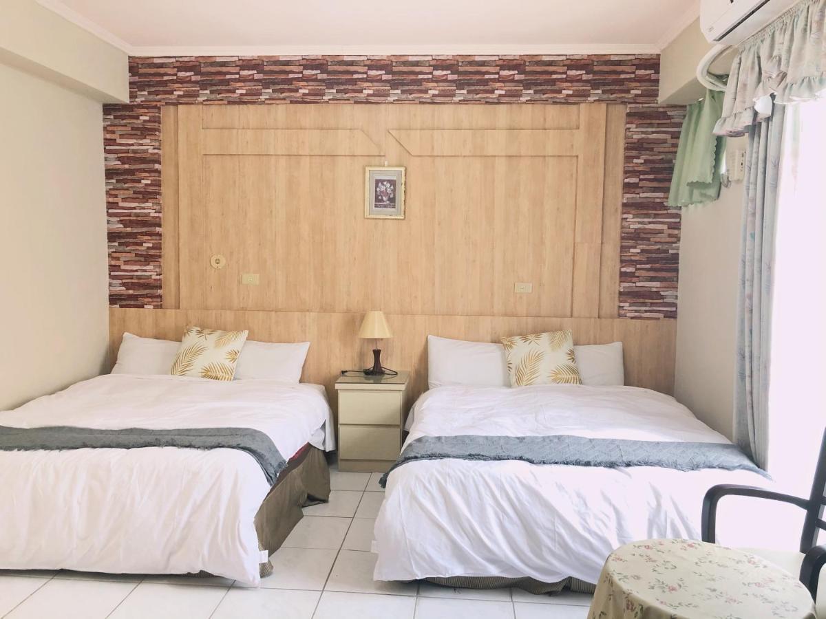 Chia Yun Homestay Luodong Extérieur photo