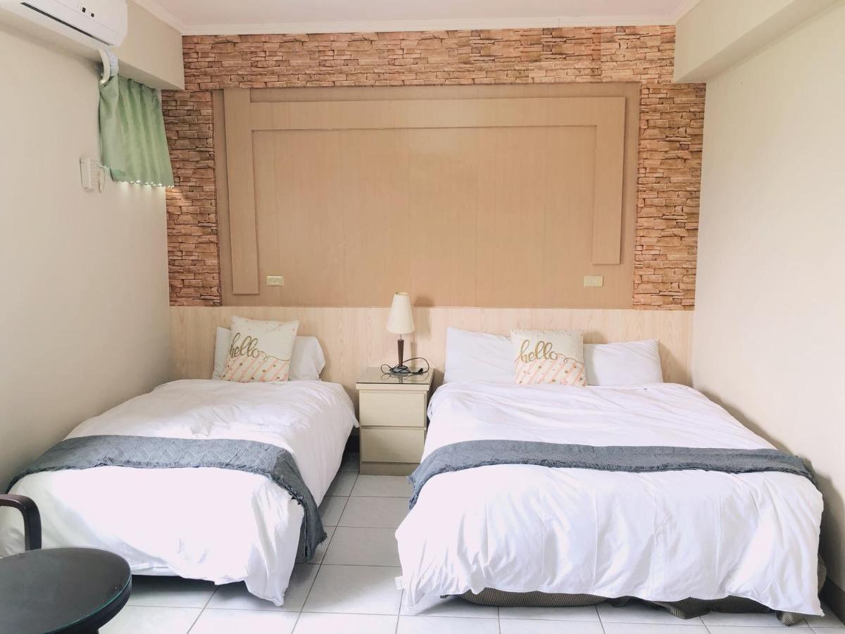 Chia Yun Homestay Luodong Extérieur photo